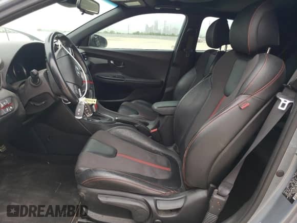 2019 Hyundai Veloster Turbo R-Spec z VIN KMHTH6AB6KU019572, wystawiony jako Copart lot #53870105 z przebiegiem 59 534 mil mil oraz Szkoda całkowita • Salvage title. Historia ofert i sprzedaży dostępna na DreamBid. Obrazek 7.