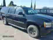 2007 Chevrolet Suburban z VIN 1GNFC16YX7R257071, wystawiony jako IAAI lot #41867224 z przebiegiem 203 385 mil mil oraz . Historia ofert i sprzedaży dostępna na DreamBid. Obrazek 13.