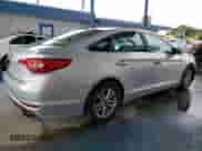 2017 Hyundai Sonata SE с VIN 5NPE24AF9HH493850, выставлен на аукционе Copart как лот 70459905 с пробегом 99 181 миль миль и Списание • Salvage title. История ставок и продаж доступна на DreamBid. Изображение 3.