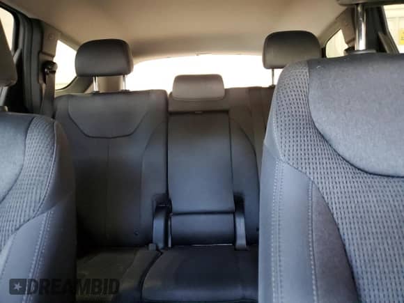 2019 Hyundai Santa Fe SE with VIN 5NMS2CAD7KH095410, listed as a Copart auction lot 86133115 with 98,866 mi miles and Salvage title. Bid and sale history available at DreamBid. Image 10.