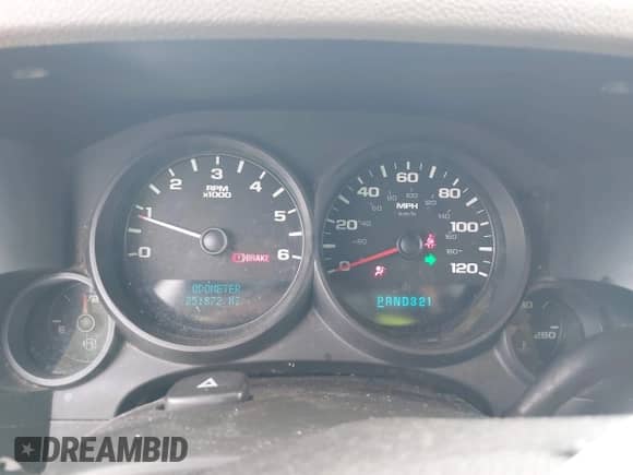 2007 GMC Sierra 1500 SLE1 z VIN 2GTEC13C371713921, wystawiony jako IAAI lot #42480643 z przebiegiem 251 872 mil mil oraz . Historia ofert i sprzedaży dostępna na DreamBid. Obrazek 7.