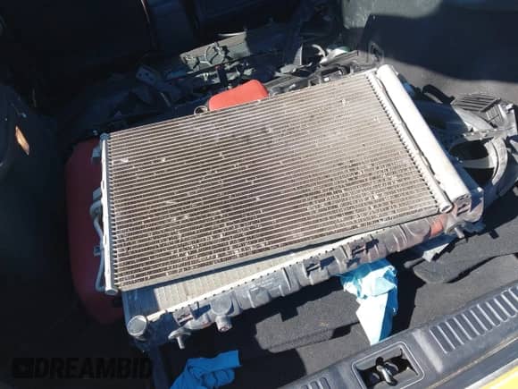 2007 Hyundai Tiburon GT с VIN KMHHN66FX7U258298, выставлен на аукционе IAAI как лот 41619641 с пробегом 146 587 миль миль и . История ставок и продаж доступна на DreamBid. Изображение 12.