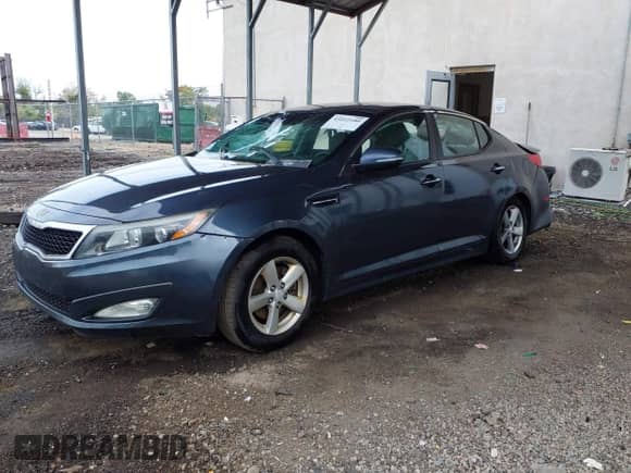 2015 Kia Optima LX с VIN 5XXGM4A77FG375770, выставлен на аукционе IAAI как лот 43222180 с пробегом 101 901 миль миль и . История ставок и продаж доступна на DreamBid. Изображение 20.