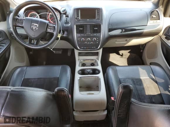 2017 Dodge Grand Caravan SXT с VIN 2C4RDGCG8HR686447, выставлен на аукционе Copart как лот 80830805 с пробегом Не указан миль и Списание • Salvage title. История ставок и продаж доступна на DreamBid. Изображение 8.