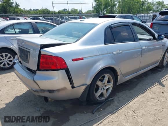 2006 Acura TL z VIN 19UUA66246A031962, wystawiony jako IAAI lot #42832021 z przebiegiem Nie podano mil oraz . Historia ofert i sprzedaży dostępna na DreamBid. Obrazek 4.