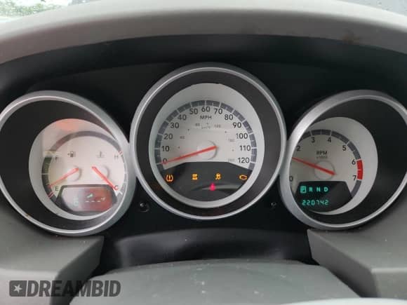 2008 Dodge Grand Caravan SXT с VIN 2D8HN54X38R729962, выставлен на аукционе Copart как лот 63422925 с пробегом 220 742 миль миль и Списание • Salvage title. История ставок и продаж доступна на DreamBid. Изображение 9.