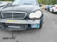 2007 Mercedes-Benz C 230 Sport with VIN WDBRF52H77A935136, listed as a IAAI auction lot 43441930 with 152,222 mi miles and . Bid and sale history available at DreamBid. Image 6.