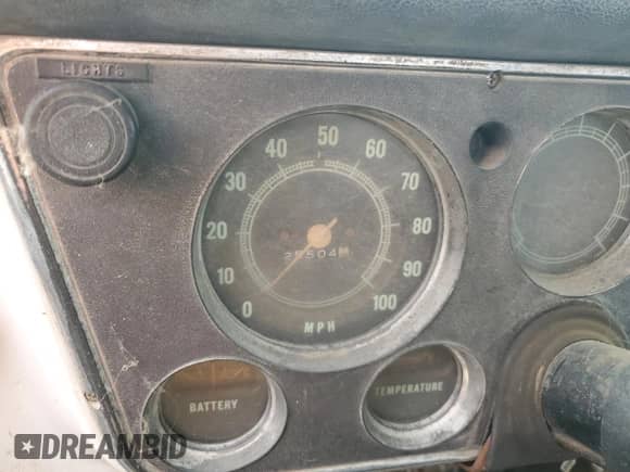 1972 Chevrolet Silverado 1500 с VIN TKE242Z501621, выставлен на аукционе Copart как лот 64429045 с пробегом 25 504 миль миль и Чистый • Clean title. История ставок и продаж доступна на DreamBid. Изображение 9.