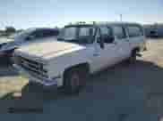 1990 Chevrolet Suburban с VIN 1GNER16K4LF170705, выставлен на аукционе Copart как лот 75886154 с пробегом 223 077 миль миль и Чистый • Clean title. История ставок и продаж доступна на DreamBid. Изображение 1.