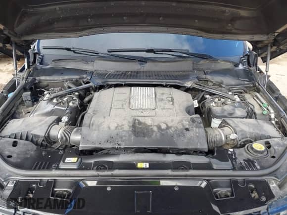 2019 Land Rover Range Rover Sport SVR z VIN SALWZ2SE6KA845929, wystawiony jako IAAI lot #41557635 z przebiegiem 77 622 mil mil oraz . Historia ofert i sprzedaży dostępna na DreamBid. Obrazek 10.