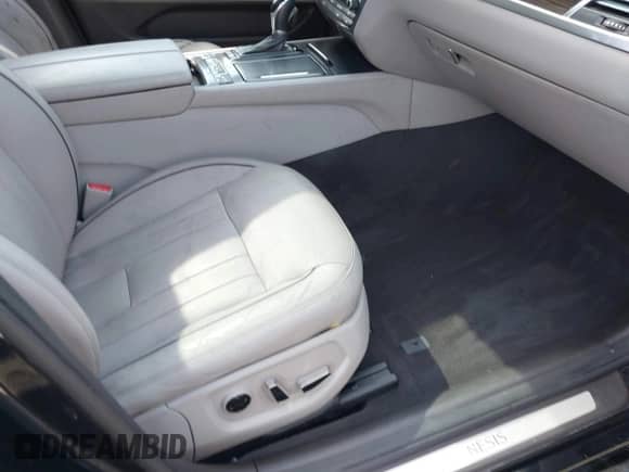 2015 Hyundai Genesis 3.8L with VIN KMHGN4JEXFU081264, listed as a IAAI auction lot 43384651 with 117,276 mi miles and . Bid and sale history available at DreamBid. Image 5.