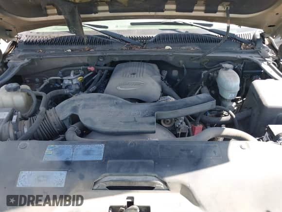 2004 Chevrolet Suburban LT with VIN 1GNEC16Z64J117498, listed as a IAAI auction lot 42005973 with 246,938 mi miles and . Bid and sale history available at DreamBid. Image 10.