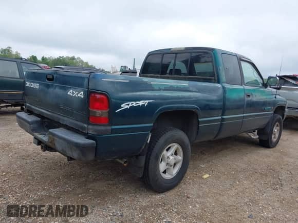 1997 Dodge 1500 с VIN 3B7HF13Y4VG704987, выставлен на аукционе IAAI как лот 42194979 с пробегом 179 395 миль миль и . История ставок и продаж доступна на DreamBid. Изображение 4.