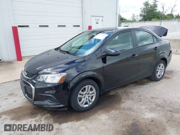 2018 Chevrolet Sonic LS с VIN 1G1JB5SHXJ4115187, выставлен на аукционе IAAI как лот 43043545 с пробегом 39 000 миль миль и . История ставок и продаж доступна на DreamBid. Изображение 2.