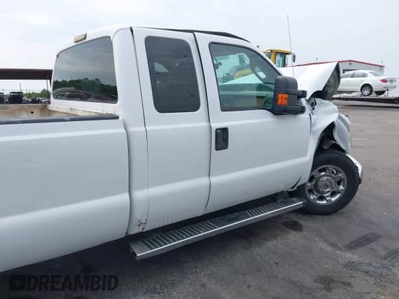 2015 Ford F-250 XLT with VIN 1FT7X2A68FEA14099, listed as a IAAI auction lot 43107284 with 386,115 mi miles and . Bid and sale history available at DreamBid. Image 20.