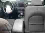 2022 Jeep Wrangler Willys с VIN 1C4GJXAG3NW245704, выставлен на аукционе Copart как лот 49085604 с пробегом 16 426 миль миль и . История ставок и продаж доступна на DreamBid. Изображение 8.