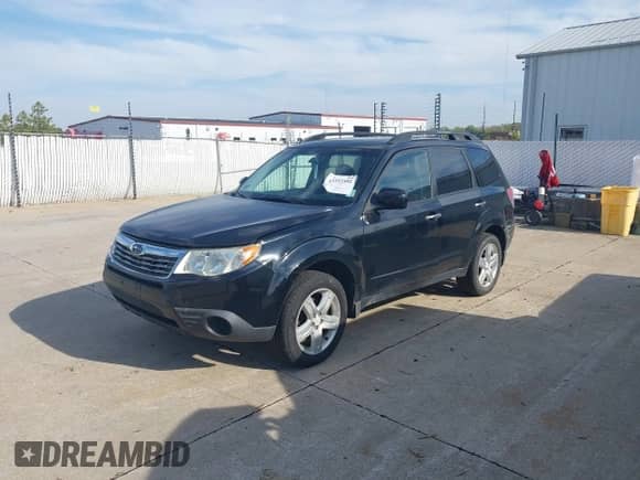 2009 Subaru Forester X with VIN JF2SH636X9H724704, listed as a IAAI auction lot 43352392 with 156,966 mi miles and . Bid and sale history available at DreamBid. Image 2.