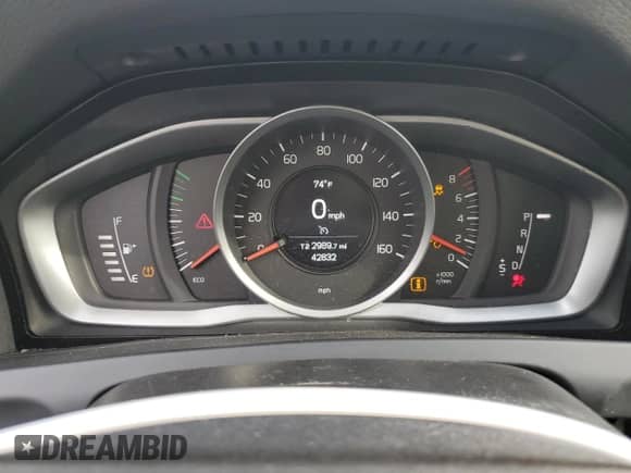2018 Volvo S60 Dynamic с VIN YV140MTL3J2460266, выставлен на аукционе Copart как лот 65308015 с пробегом 42 832 миль миль и Списание • Salvage title. История ставок и продаж доступна на DreamBid. Изображение 9.