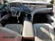 2019 Toyota Camry Hybrid LE с VIN 4T1B21HK5KU515906, выставлен на аукционе Copart как лот 70847535 с пробегом 172 967 миль миль и Списание • Salvage title. История ставок и продаж доступна на DreamBid. Изображение 8.