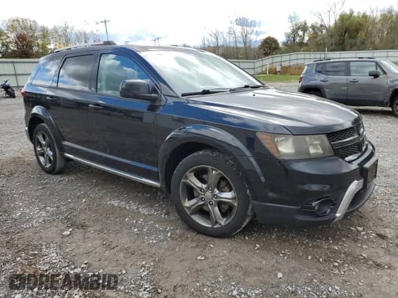2015 Dodge Journey Crossroad with VIN 3C4PDCGB4FT511217, listed as a Copart auction lot 82759315 with 54,672 mi miles and Salvage title. Bid and sale history available at DreamBid. Image 4.