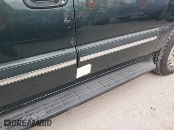 2004 Chevrolet Suburban LT with VIN 3GNEC16Z94G279756, listed as a Copart auction lot 76659684 with 187,751 mi miles and Non repairable. Bid and sale history available at DreamBid. Image 13.