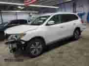 2017 Nissan Pathfinder Platinum with VIN 5N1DR2MMXHC620618, listed as a Copart auction lot 66746975 with 175,461 mi miles and Salvage title. Bid and sale history available at DreamBid. Image 1.