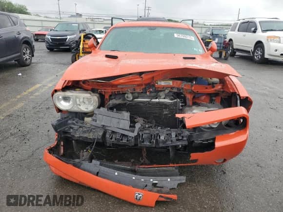 2008 Dodge Challenger SRT-8 z VIN 2B3LJ74WX8H311994, wystawiony jako Copart lot #56700215 z przebiegiem 65 742 mil mil oraz Szkoda całkowita • Salvage title. Historia ofert i sprzedaży dostępna na DreamBid. Obrazek 5.