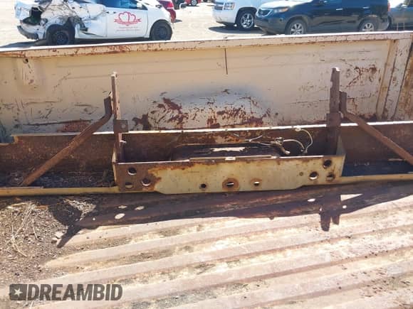 1981 Ford F-150 with VIN 1FTDF15E3BNA54005, listed as a IAAI auction lot 43439553 with 32,525 mi miles and . Bid and sale history available at DreamBid. Image 12.