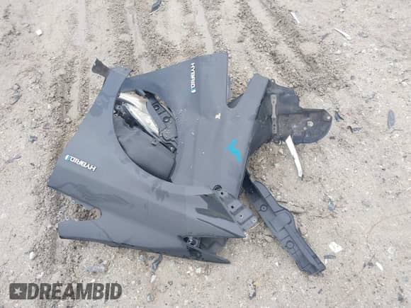 2015 Toyota Prius Four with VIN JTDKN3DU1F1996520, listed as a IAAI auction lot 41564249 with 194,433 mi miles and . Bid and sale history available at DreamBid. Image 12.