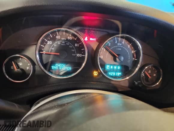 2017 Jeep Wrangler Sport with VIN 1C4AJWAG2HL747223, listed as a Copart auction lot 85710265 with 42,919 mi miles and Clean title. Bid and sale history available at DreamBid. Image 9.