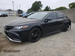 2023 Toyota Camry Hybrid XSE с VIN 4T1K31AK3PU056261, выставлен на аукционе Copart как лот 67843095 с пробегом 20 789 миль миль и Списание • Salvage title. История ставок и продаж доступна на DreamBid. Изображение 1.
