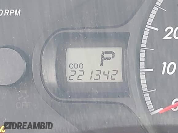 2013 Toyota Sienna LE AAS with VIN 5TDKK3DC3DS308565, listed as a IAAI auction lot 43281154 with 221,342 mi miles and . Bid and sale history available at DreamBid. Image 15.