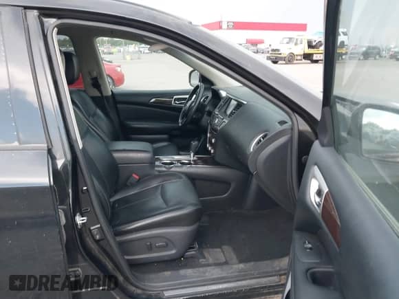 2014 Nissan Pathfinder Platinum with VIN 5N1AR2MN0EC702607, listed as a IAAI auction lot 43032942 with 156,183 mi miles and . Bid and sale history available at DreamBid. Image 5.