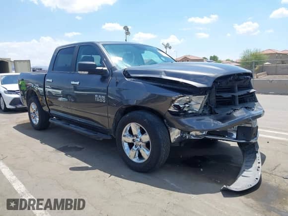 2017 Ram 1500 Big Horn z VIN 1C6RR7LG2HS829609, wystawiony jako IAAI lot #42665770 z przebiegiem 140 515 mil mil oraz . Historia ofert i sprzedaży dostępna na DreamBid. Obrazek 6.