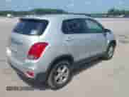 2020 Chevrolet Trax LS z VIN KL7CJKSB4LB338611, wystawiony jako IAAI lot #42812471 z przebiegiem 99 330 mil mil oraz . Historia ofert i sprzedaży dostępna na DreamBid. Obrazek 4.