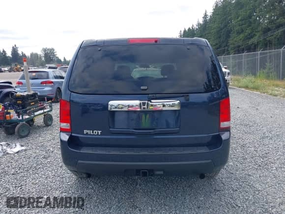 2011 Honda Pilot LX с VIN 5FNYF3H28BB050111, выставлен на аукционе IAAI как лот 42975819 с пробегом 377 597 миль миль и . История ставок и продаж доступна на DreamBid. Изображение 16.