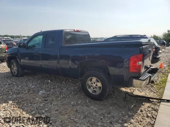 2007 Chevrolet Silverado 1500 2LT z VIN 2GCEC19J771620938, wystawiony jako Copart lot #64983225 z przebiegiem 181 077 mil mil oraz Czysty tytuł • Clean title. Historia ofert i sprzedaży dostępna na DreamBid. Obrazek 2.