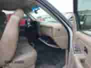 2006 Chevrolet Silverado 1500 LT1 с VIN 1GCEC19Z76Z275194, выставлен на аукционе IAAI как лот 41926268 с пробегом 257 647 миль миль и . История ставок и продаж доступна на DreamBid. Изображение 5.