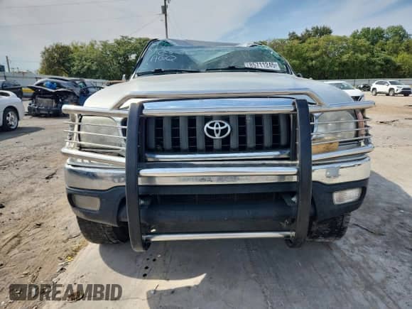 2003 Toyota Tacoma PreRunner with VIN 5TESN92N03Z164442, listed as a Copart auction lot 85711245 with 273,570 mi miles and Salvage title. Bid and sale history available at DreamBid. Image 5.