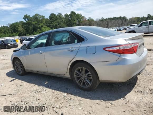 2017 Toyota Camry XLE z VIN 4T1BF1FK1HU329604, wystawiony jako Copart lot #72052825 z przebiegiem 197 044 mil mil oraz Szkoda całkowita • Salvage title. Historia ofert i sprzedaży dostępna na DreamBid. Obrazek 2.