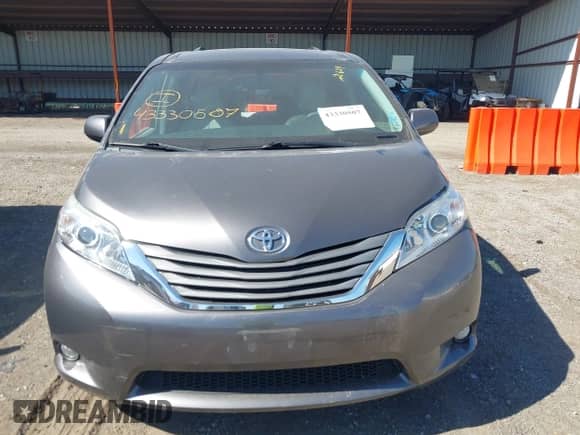 2013 Toyota Sienna XLE AAS with VIN 5TDYK3DC4DS322629, listed as a IAAI auction lot 43330507 with 158,626 mi miles and . Bid and sale history available at DreamBid. Image 12.