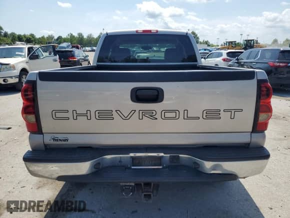 2004 Chevrolet Silverado 1500 LS с VIN 2GCEK19V341260634, выставлен на аукционе Copart как лот 66182655 с пробегом 141 374 миль миль и Списание • Salvage title. История ставок и продаж доступна на DreamBid. Изображение 6.