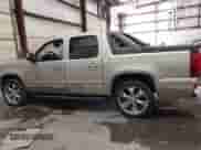 2007 Chevrolet Avalanche LTZ with VIN 3GNEC12037G144865, listed as a IAAI auction lot 42592982 with 160,962 mi miles and . Bid and sale history available at DreamBid. Image 14.