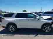 2024 Hyundai Palisade SEL z VIN KM8R4DGE7RU765583, wystawiony jako IAAI lot #42725569 z przebiegiem 20 400 mil mil oraz . Historia ofert i sprzedaży dostępna na DreamBid. Obrazek 13.