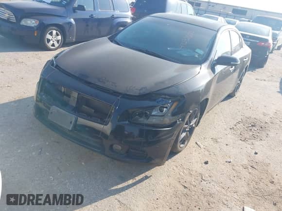 2014 Nissan Maxima S z VIN 1N4AA5AP8EC464837, wystawiony jako IAAI lot #43232603 z przebiegiem 173 546 mil mil oraz . Historia ofert i sprzedaży dostępna na DreamBid. Obrazek 2.