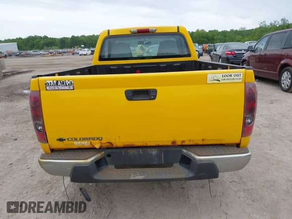 2007 Chevrolet Colorado LS z VIN 1GCCS149578195871, wystawiony jako IAAI lot #42301975 z przebiegiem 267 897 mil mil oraz . Historia ofert i sprzedaży dostępna na DreamBid. Obrazek 15.