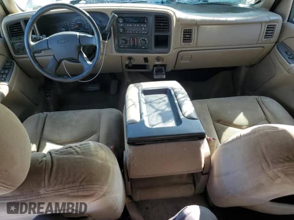 2004 Chevrolet Silverado 2500 LT z VIN 1GCGC23U04F146109, wystawiony jako Copart lot #76325114 z przebiegiem 167 064 mil mil oraz Szkoda całkowita • Salvage title. Historia ofert i sprzedaży dostępna na DreamBid. Obrazek 8.