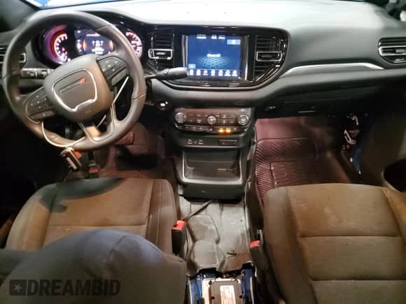 2023 Dodge Durango Pursuit z VIN 1C4SDJFT4PC673533, wystawiony jako Copart lot #67371795 z przebiegiem 24 790 mil mil oraz Szkoda całkowita • Salvage title. Historia ofert i sprzedaży dostępna na DreamBid. Obrazek 8.