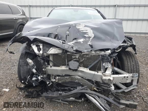 2015 Mercedes-Benz C 300 Luxury z VIN 55SWF4KB1FU051790, wystawiony jako Copart lot #68688765 z przebiegiem Nie podano mil oraz Szkoda całkowita • Salvage title. Historia ofert i sprzedaży dostępna na DreamBid. Obrazek 5.