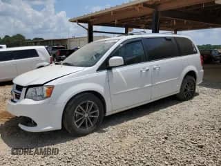 2017 Dodge Grand Caravan SXT with VIN 2C4RDGCG4HR807457, listed as a Copart auction lot 66911405 with 115,477 mi miles and Salvage title. Bid and sale history available at DreamBid. Image 1.